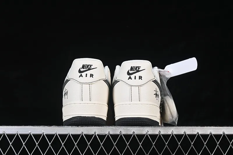 All categories Nk Air Force 1 Air Force series Nk Air Force 1 Low Air Force low-top Nike Air Force 1'07 Low Stussy co-branded classic white and black Air Force 1 low-top casual sneakers DD1982-329